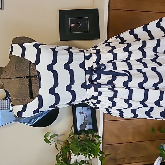 Maison Julie Dress - Picture 2 of 6